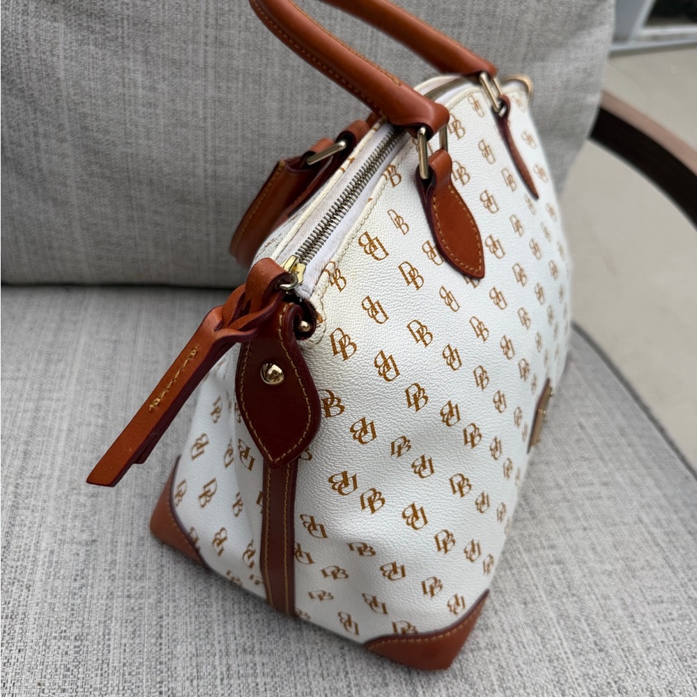 Dooney & Bourke White and Brown Large Satchel Leather Monogrammed Papers - Picture 7 of 12